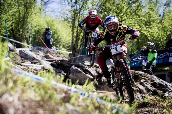 Neko Mulally Takes 7th Place in Wet and Windy World Cup