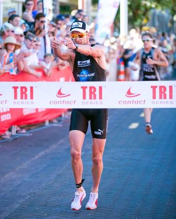Gemmell And Holland Victorious In Front Of Incredible Crowd At Takapuna Triathlon