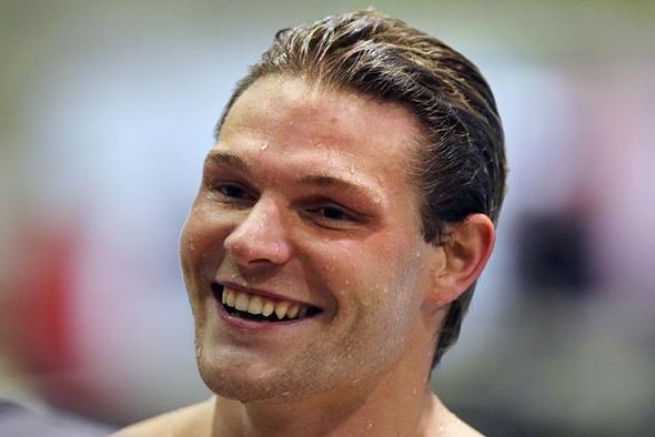 Snyders claims second win in World Cup swimming
