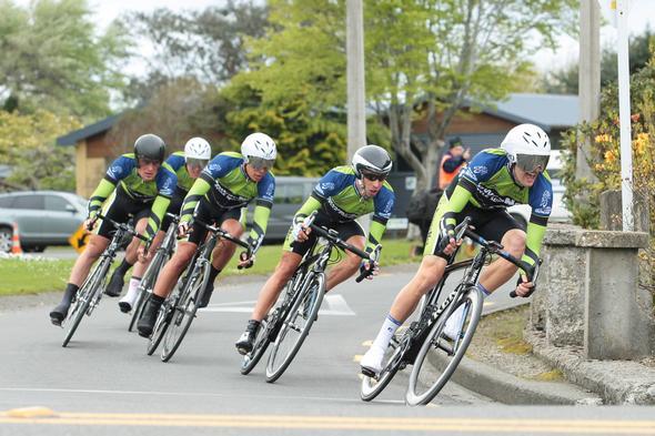 PowerNet Tour of Southland - Blackgrove in yellow after Tour prologue
