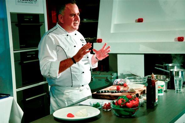 Award-winning celebrity chef Simon Gault cooks up a storm for Cure Kids