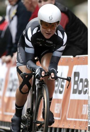 Villumsen triumphs in women’s Route de France cycling