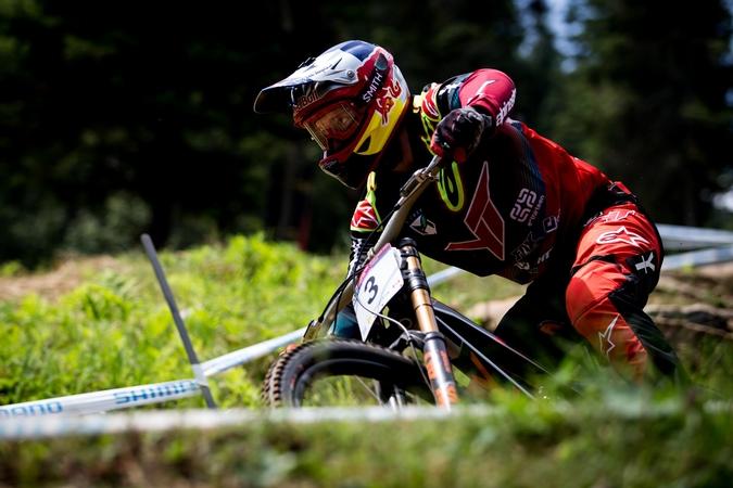 Aaron Gwin Scores A Stunning Win In The Rain At Round 6, Mont-Sainte-Anne