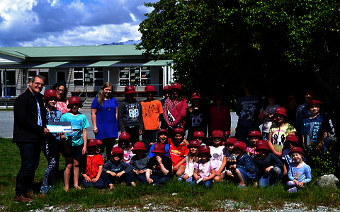 Dart River Jet Raises $5,000 for Glenorchy Primary's Outdoor Project