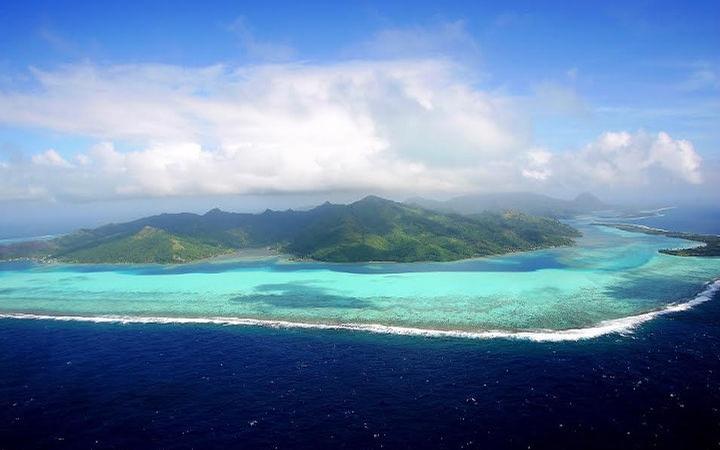 Add the Islands of Tahiti to the 2017 Travel Calendar