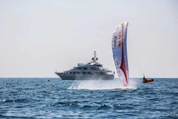 Pawel Faron (POL) skims the waters of Monaco. ©zooom/Harald Tauderer
