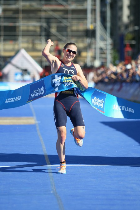 Jodie Stimpson celebrates her win in Auckland. Credit: Marathon Photos